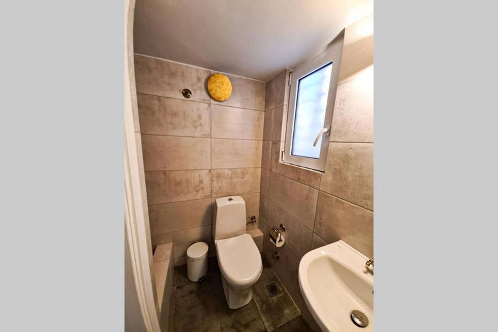 Modern Apt In The Heart Of Glyfada - Literally!! เอเธนส์ ภายนอก รูปภาพ